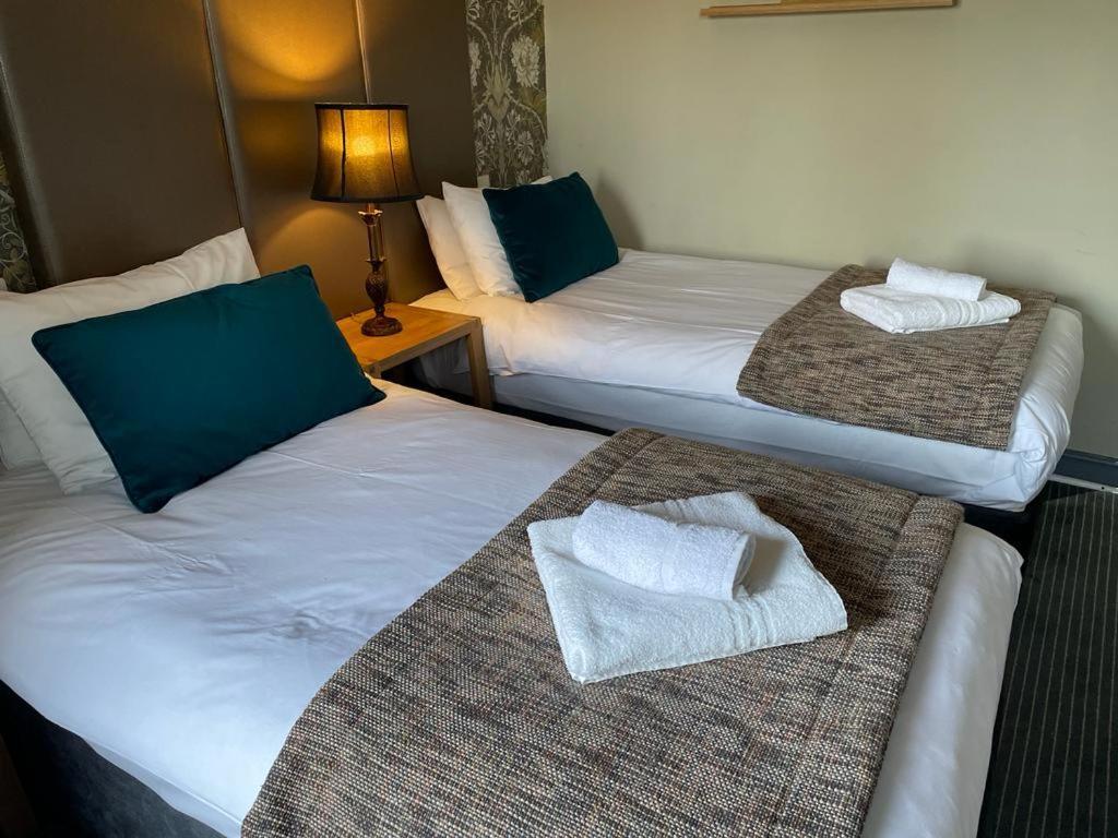 The New Hobbit Hotel Rooms هاليفاكس المظهر الخارجي الصورة